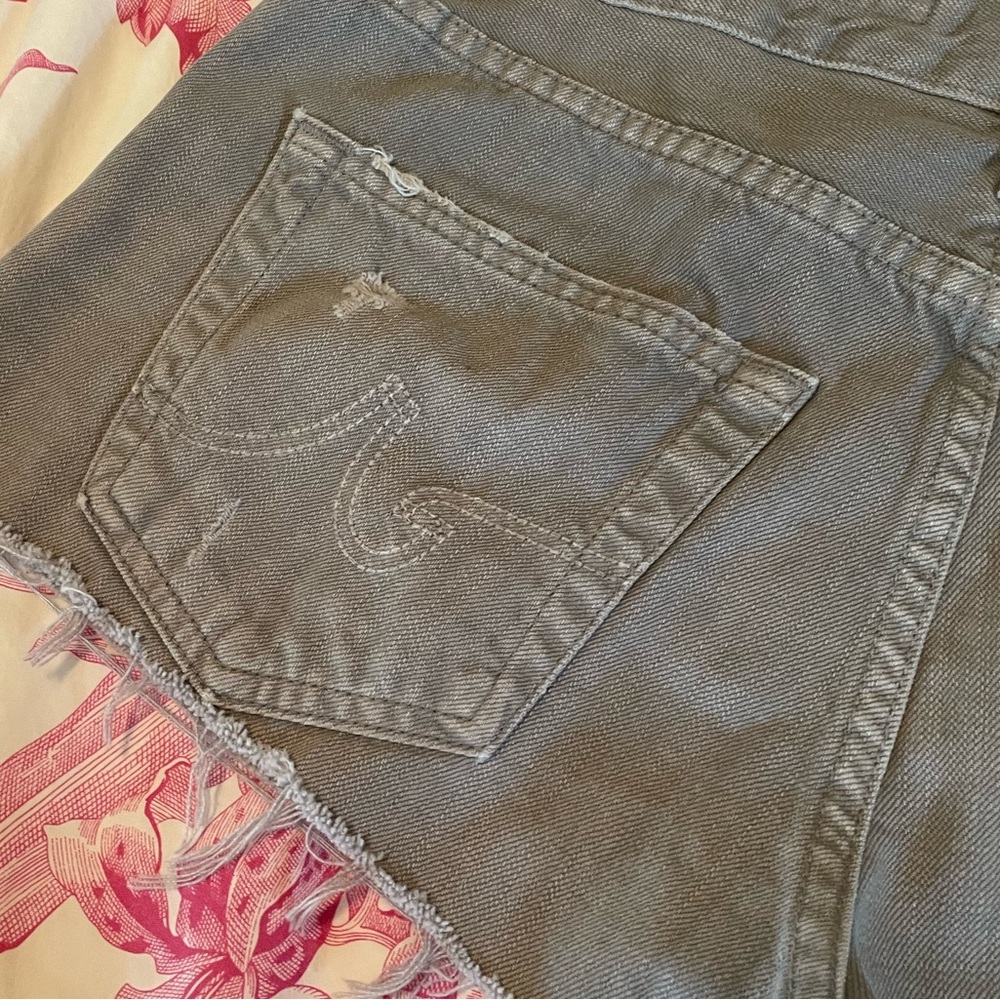 🏝️Big $10 Sale! AG Adriano Goldschmidt Ex-Boyfriend Jean Cut-Offs - Gray Denim - Picture 3 of 7
